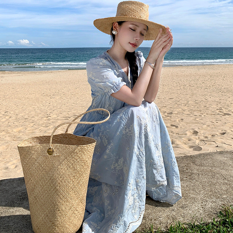 2025 heavy industry V-neck embroidered bubble sleeve dress women's summer new high-end seaside vacation floral dress