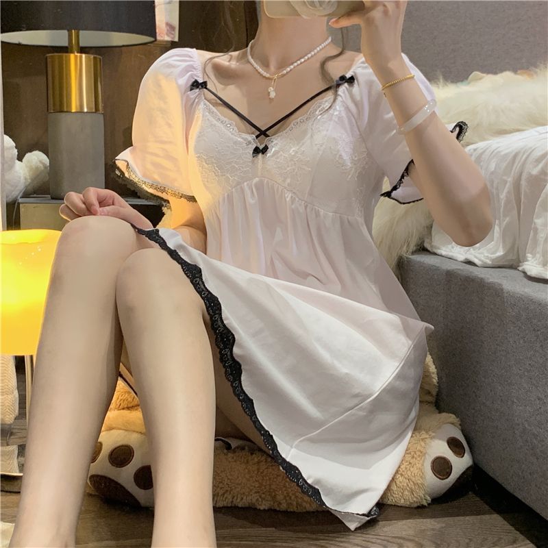 2025 Princess style sweet suspender lace nightdress women's summer thin style with chest pad V-neck girls short-sleeved loungewear