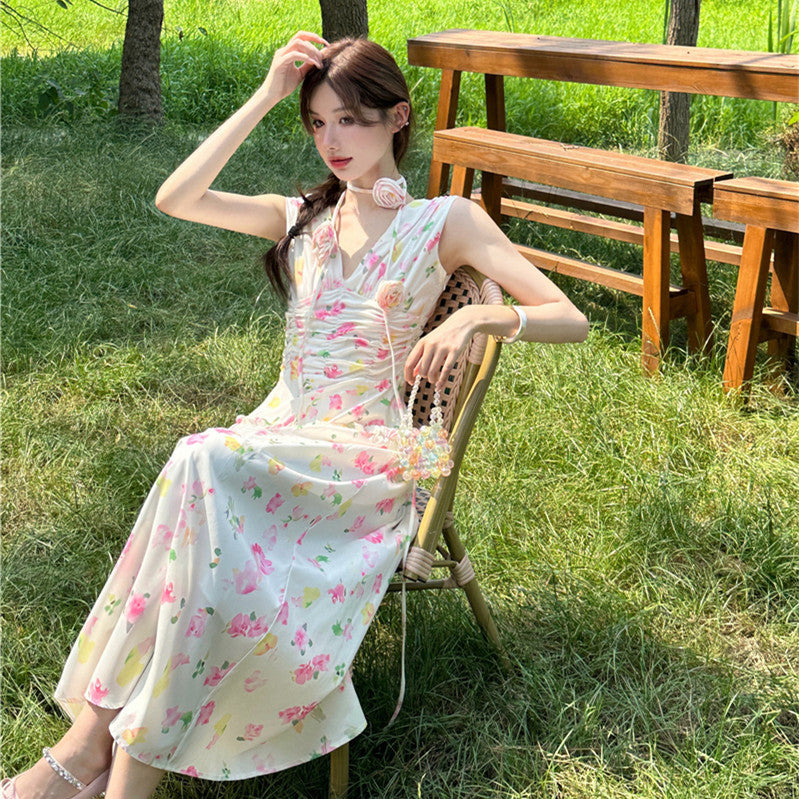 2025 pleated printing temperament V-neck dress women's summer new waist and thin retro vacation style long skirt
