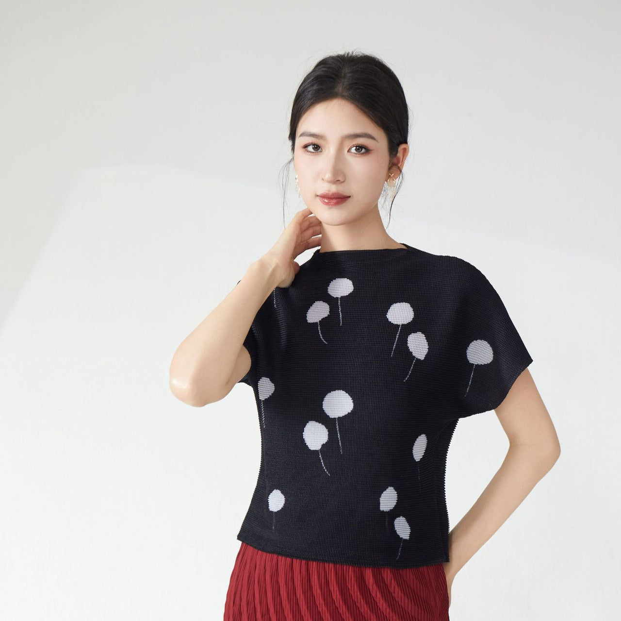 Women's summer high-end top 2025 new polka dot loose meat-covering jumper casual pleated short-sleeved T-shirt