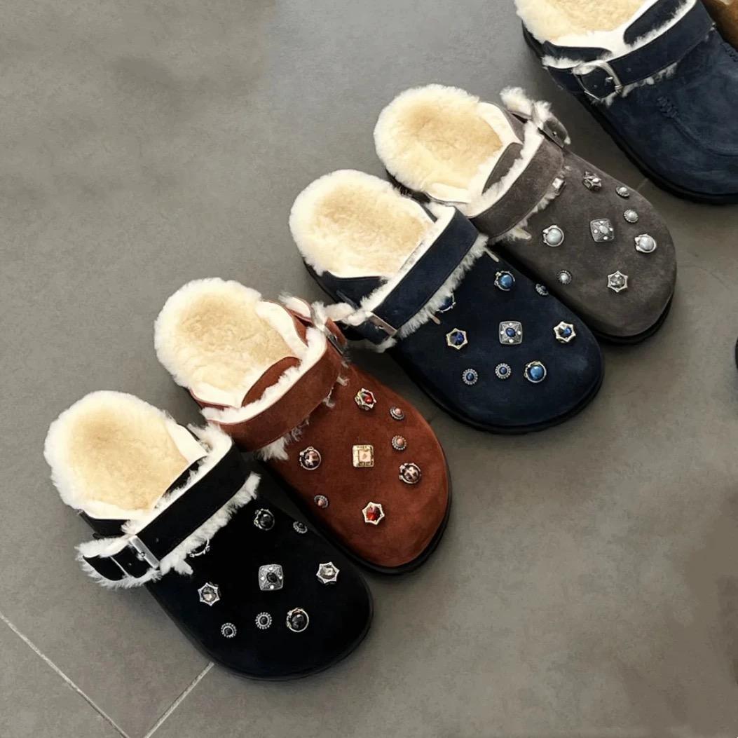2025 It's absolutely amazing! Super beautiful and super warm! Autumn and winter thick-soled heightening gem fluffy hole shoes look thin Birkenbaotou half drag