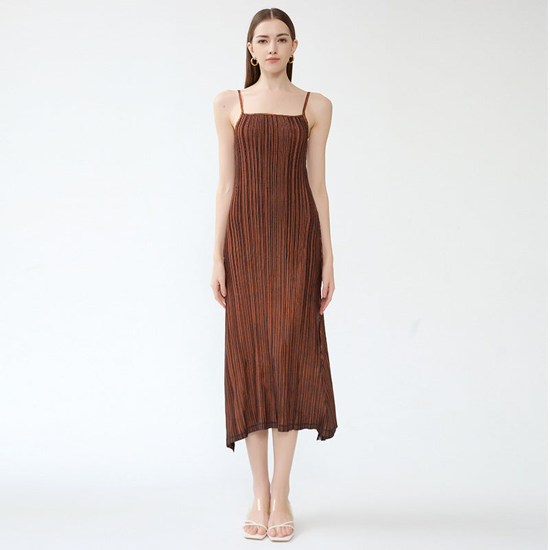 2025 spring and summer new Xiaoxiangfeng dress winter women's design sense long sleeve pleated fashion slim two-piece set