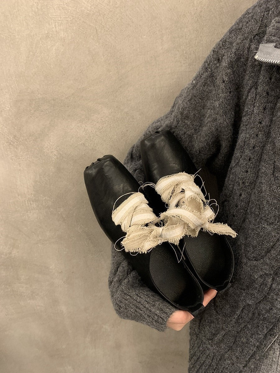 2025 Retro square head thick heel brown small leather shoes women's popular autumn and winter new straps Korean version fashion high-end single shoes