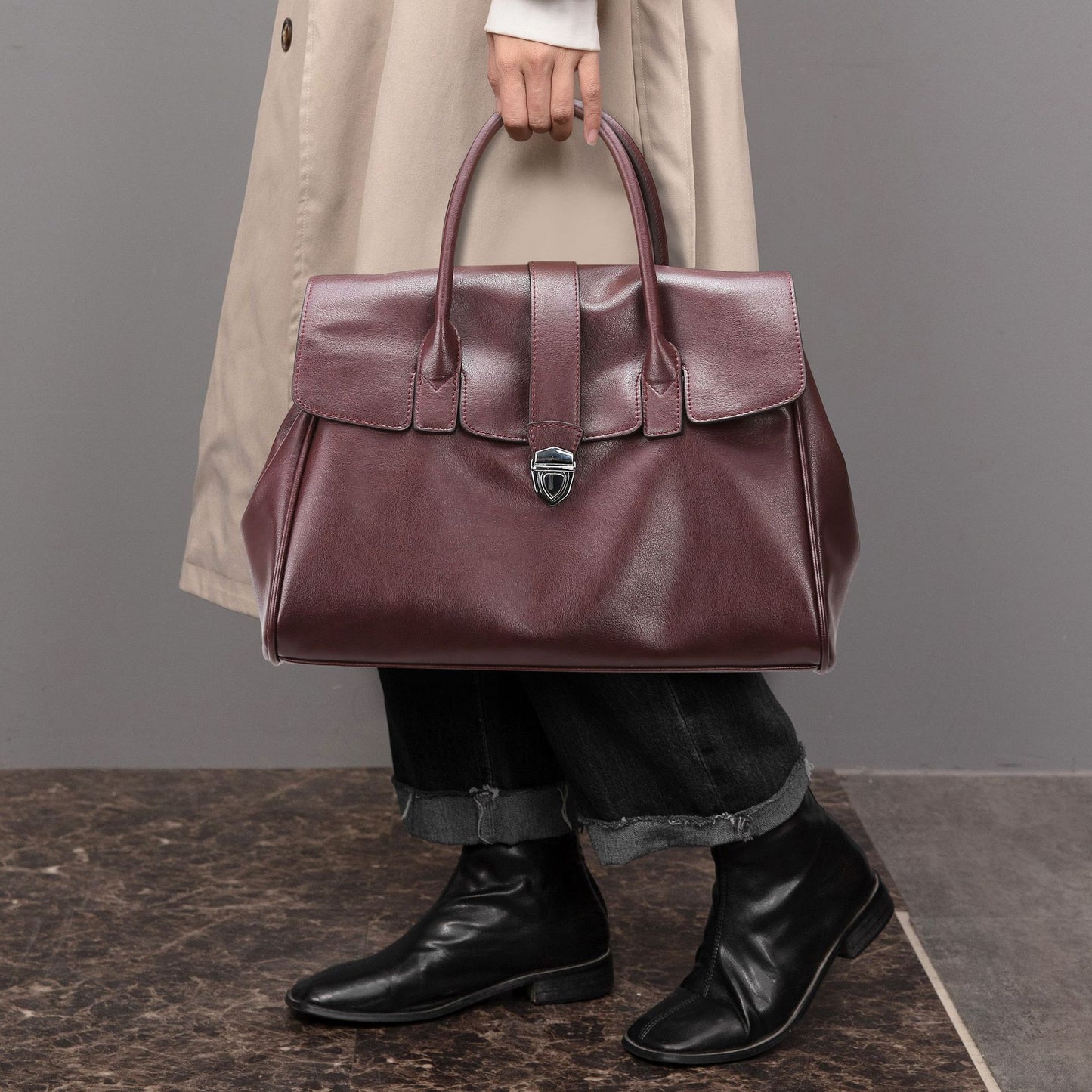 2025 Handbag women's popular autumn and winter new soft leather tote bag high sense large capacity commuter women's bag New wholesale