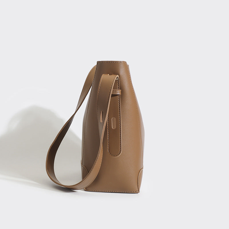 2025 Women's bag popular new spring bucket bag niche texture bag shoulder messenger bag large capacity commuter handbag