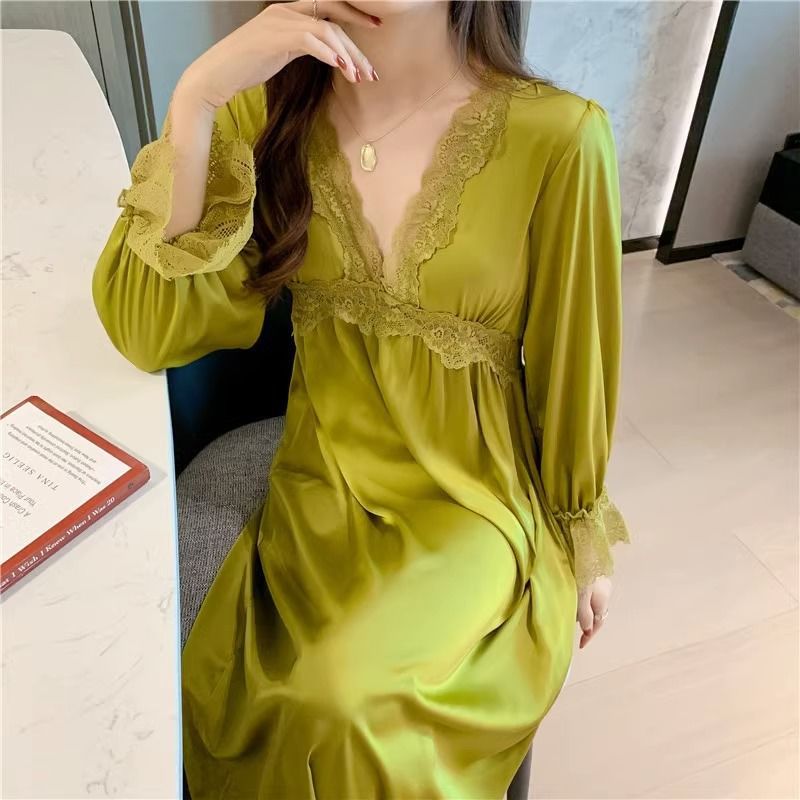 2025 Sexy nightgown women's spring, summer and autumn ice silk long-sleeved pajamas with chest pads, lace lace hollow long dress, thin loungewear