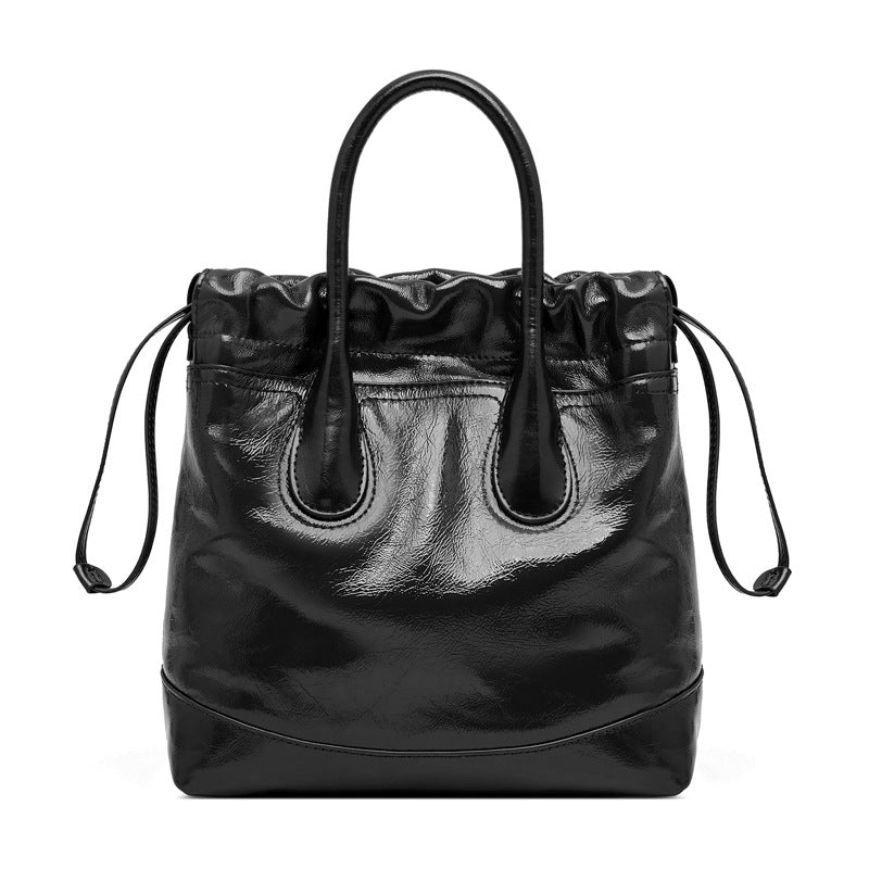 2025 Wandering bag popular new autumn and winter high-end wrinkled tote handbag niche drawstring chain shoulder messenger bag