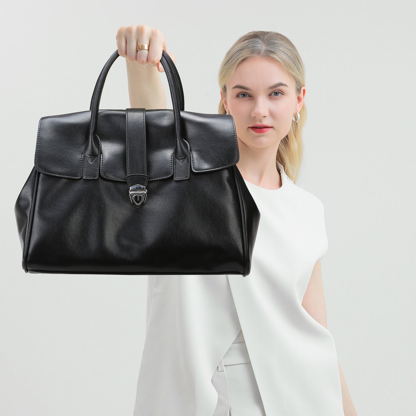 2025 Handbag women's popular autumn and winter new soft leather tote bag high sense large capacity commuter women's bag New wholesale