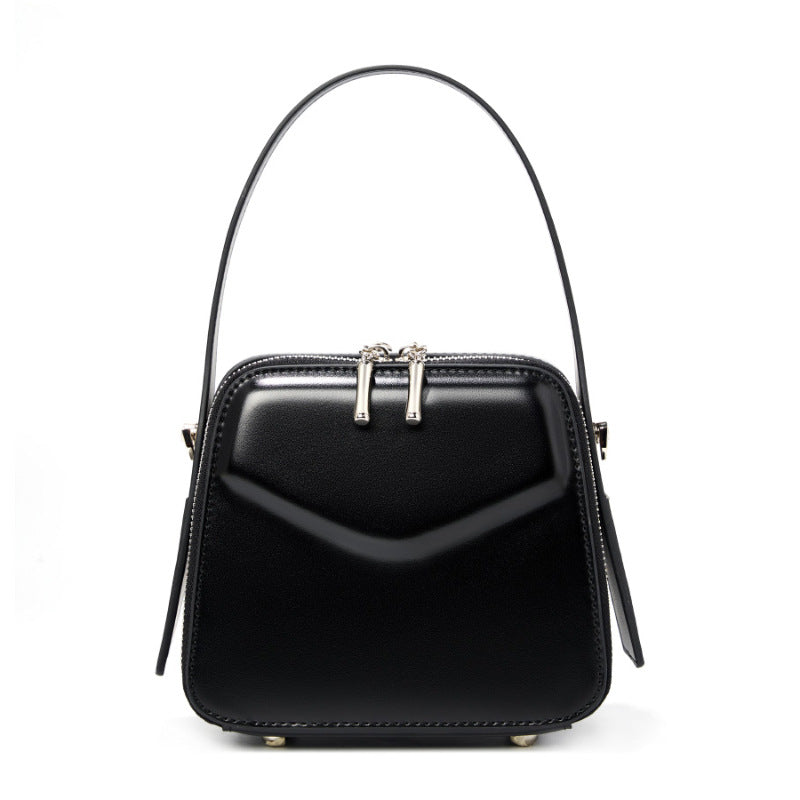 2025 Portable eaves bag, light commuter small square bag popular autumn and winter new casual texture shoulder messenger bag