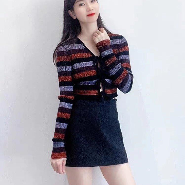 2025 GA home autumn and winter new spray striped merino wool lace-up slim short knitted sweater design contrasting color long-sleeved women