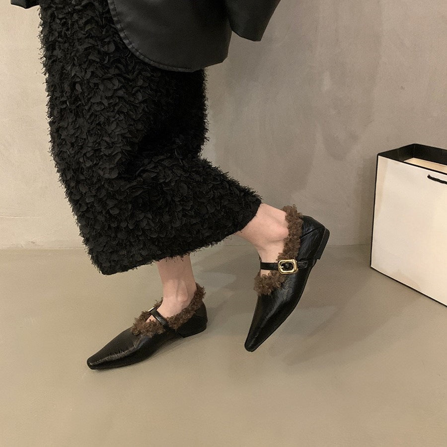 2025 flat-bottomed plush shoes women's new autumn and winter retro Korean version warm cotton shoes soft-soled single shoes