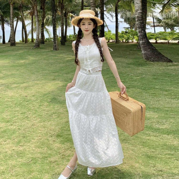 2025 Pure little white flower suspender top skirt women's summer heavy industry lace suspender skirt embroidered skirt white dress