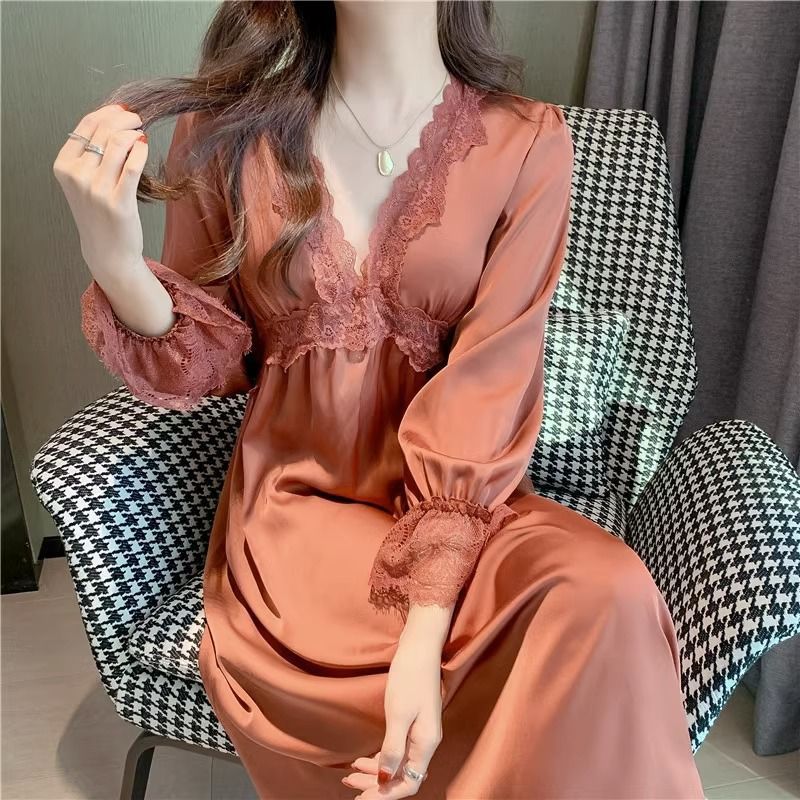 2025 Sexy nightgown women's spring, summer and autumn ice silk long-sleeved pajamas with chest pads, lace lace hollow long dress, thin loungewear