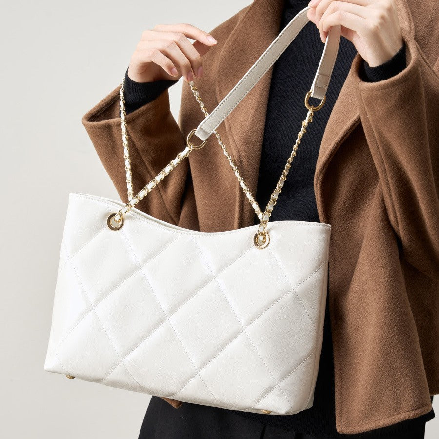 2025 Large capacity versatile chain shoulder bag rhombus underarm leather women's bag autumn and winter fashion messenger bag