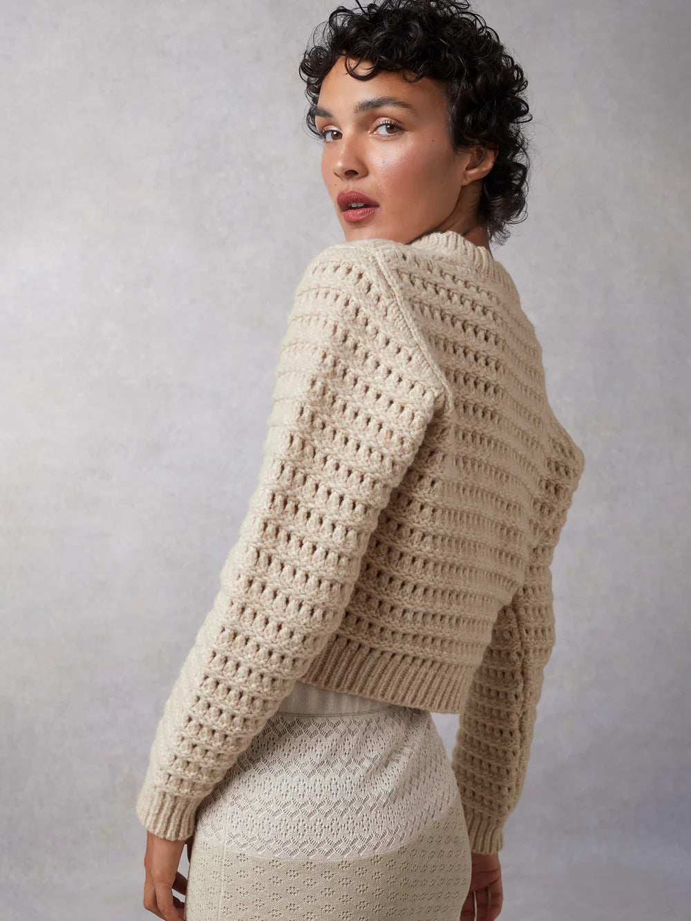 2025 sweater women's 24 autumn and winter new textured wool blend hollow crocheted V-neck long-sleeved buckle-down knitted jacket