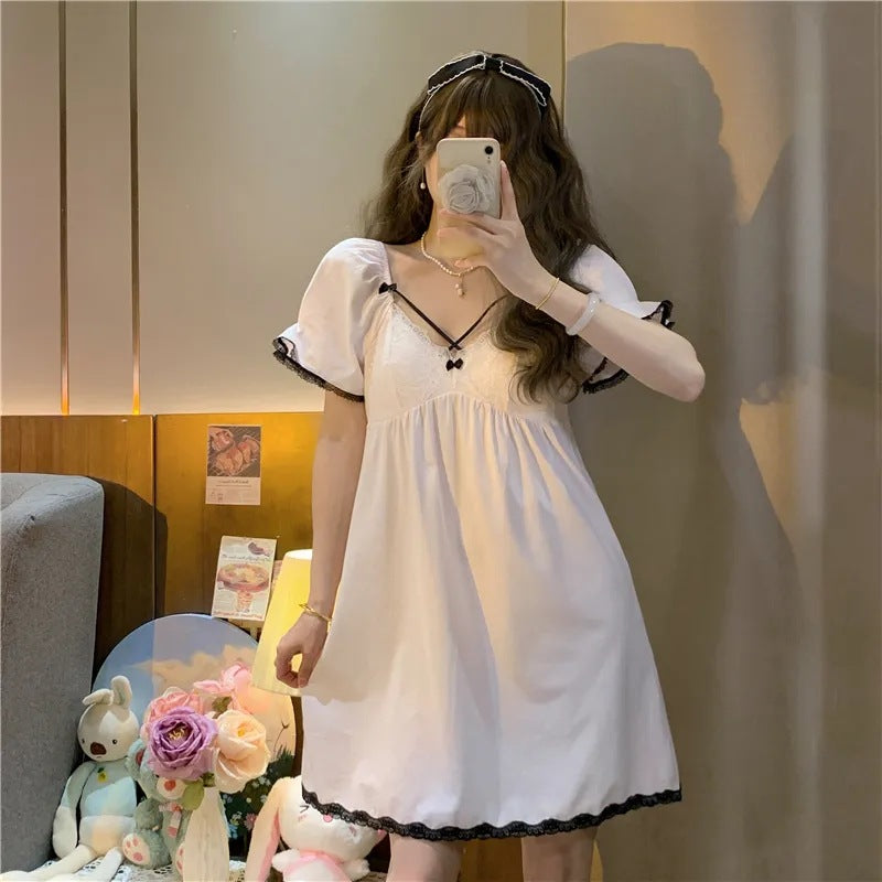 2025 Princess style sweet suspender lace nightdress women's summer thin style with chest pad V-neck girls short-sleeved loungewear