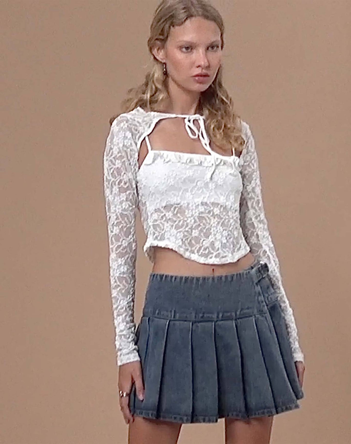 2025 popular spring and summer new women, lace-up vest suspender sexy lace visual beach sunscreen two-piece set women