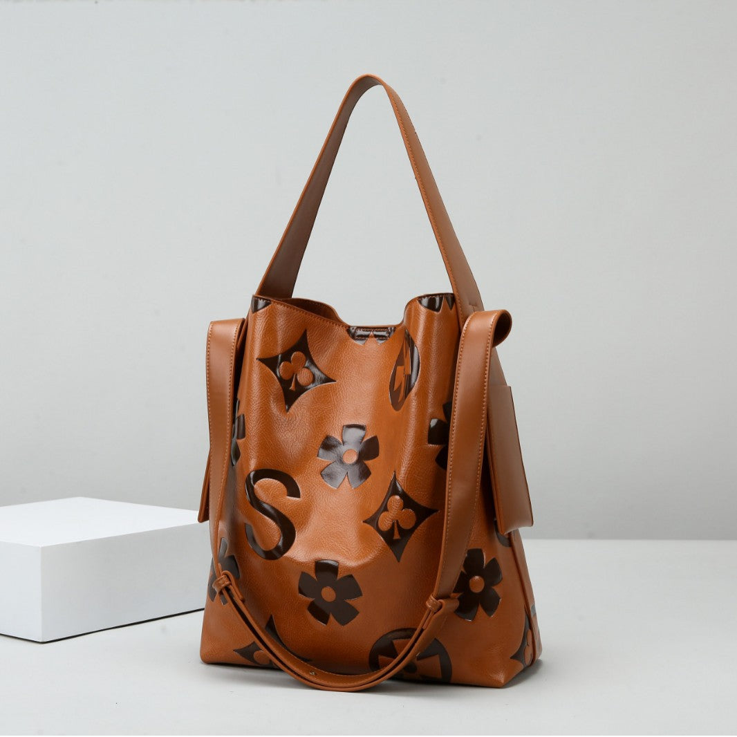 2025 Bucket bag women's spring fashion embossed shoulder bag large capacity high sense handbag work commuter bag