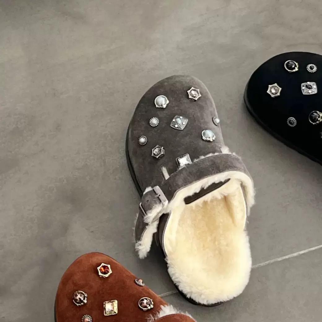 2025 It's absolutely amazing! Super beautiful and super warm! Autumn and winter thick-soled heightening gem fluffy hole shoes look thin Birkenbaotou half drag