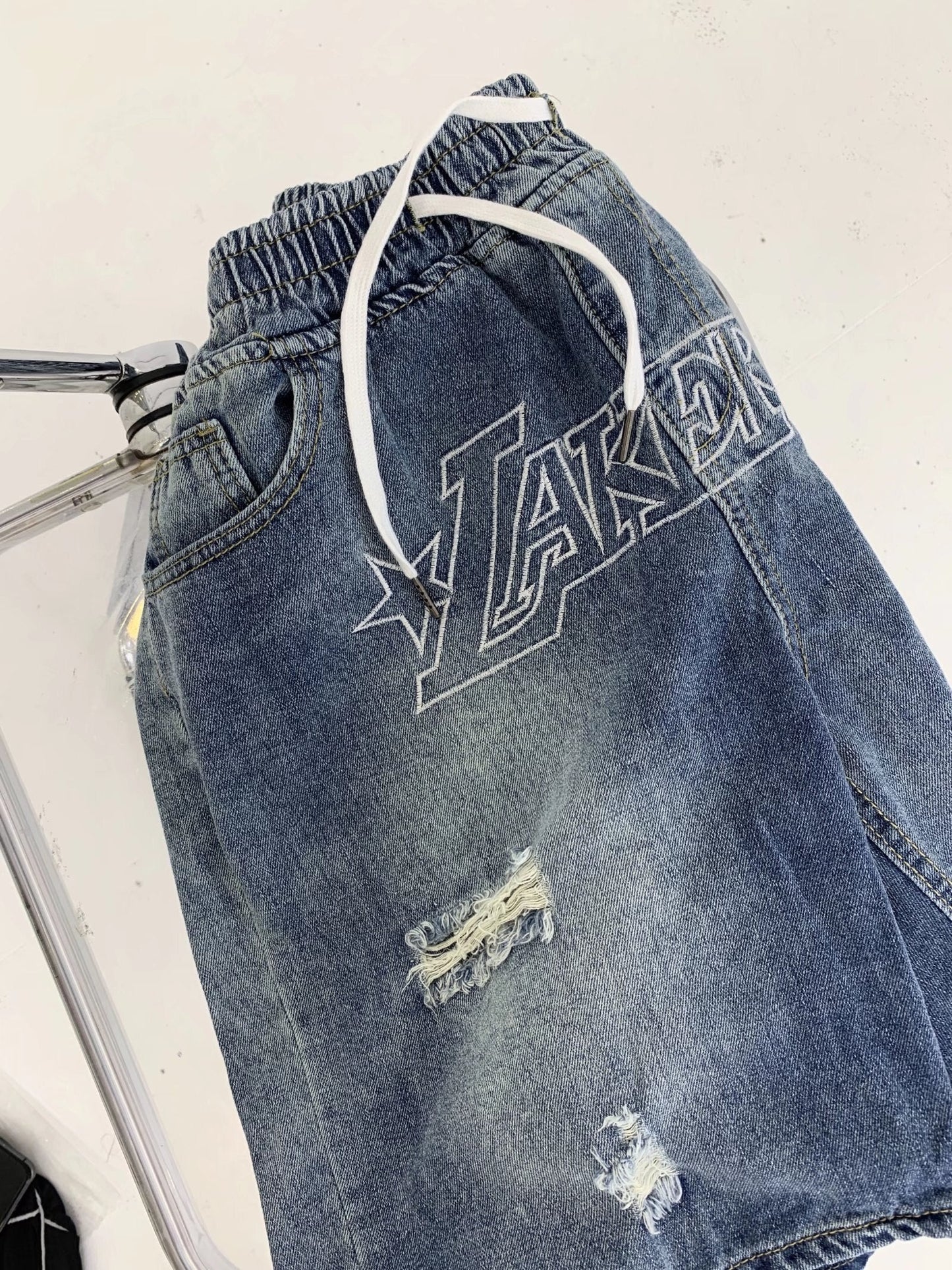 Bonsir Men's Denim Shorts Letter Embroidery Ripped Hole Short Jeans Women Wide Leg Shorts Hip Hop Drawstring Vintage Denim Pants Summer