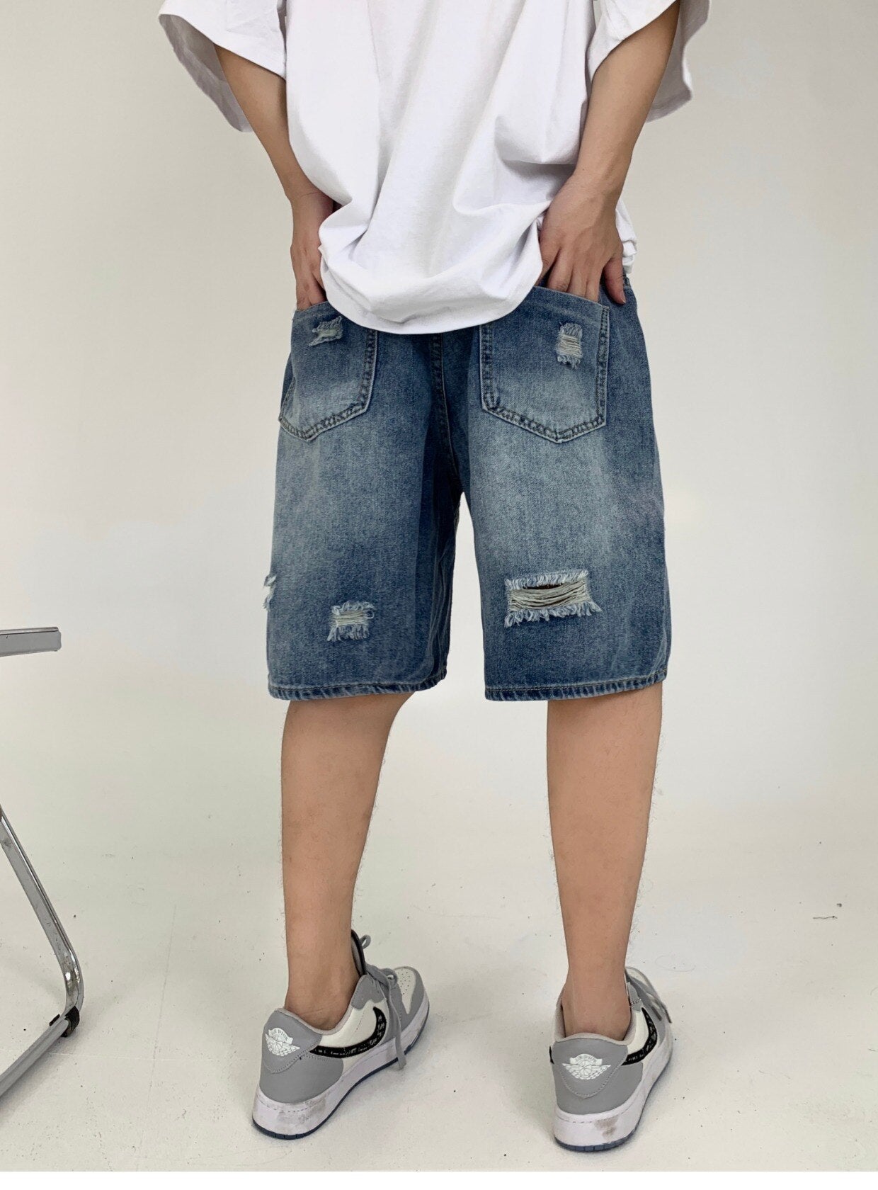 Bonsir Men's Denim Shorts Letter Embroidery Ripped Hole Short Jeans Women Wide Leg Shorts Hip Hop Drawstring Vintage Denim Pants Summer