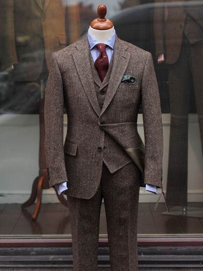 sanyamk Custom Made Groomsmen Notch Lapel Groom Tuxedos Side Vent Men Suits Wedding Best Man Blazer ( Jacket+Pants+Tie+Vest ) C154