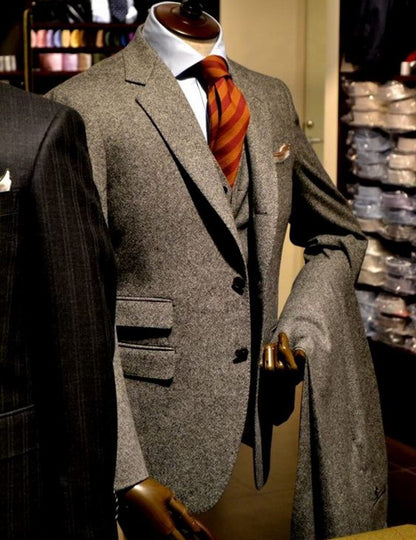sanyamk Custom Made Groomsmen Notch Lapel Groom Tuxedos Side Vent Men Suits Wedding Best Man Blazer ( Jacket+Pants+Tie+Vest ) C154