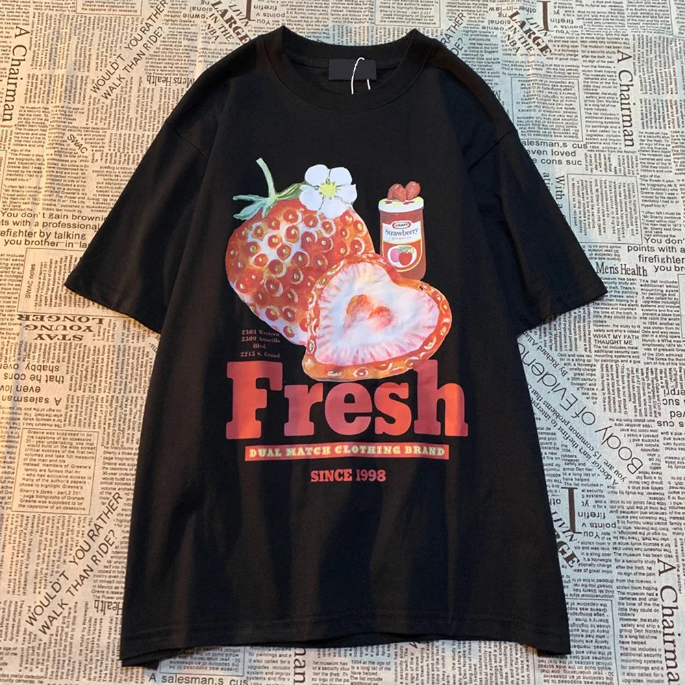 sanyamk  Fresh Strawberry American Retro Creative Printed Short Sleeved T-shirt Men Women Trendy Brand Loose Versatile Half Sleeved Shirt