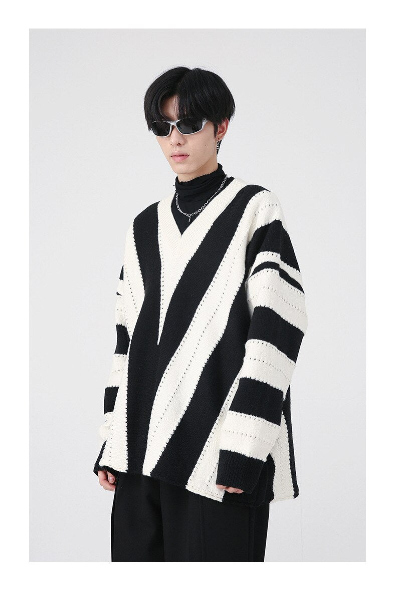 Bonsir Autumn Winter Men V-neck Stripe Loose Casual Vintage Fashion Pullover Sweater Male Women Streetwear Couple Knit Sweater Coat