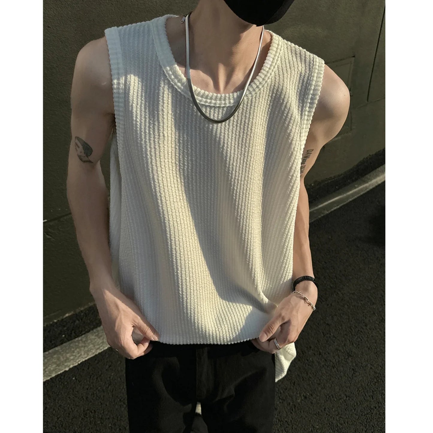 sanyamk Men O-Neck Sleeveless Vertical Stripe TShirts Summer Loose Casual Tank Tops Man Fashion Oversized Singlets Male Clothing