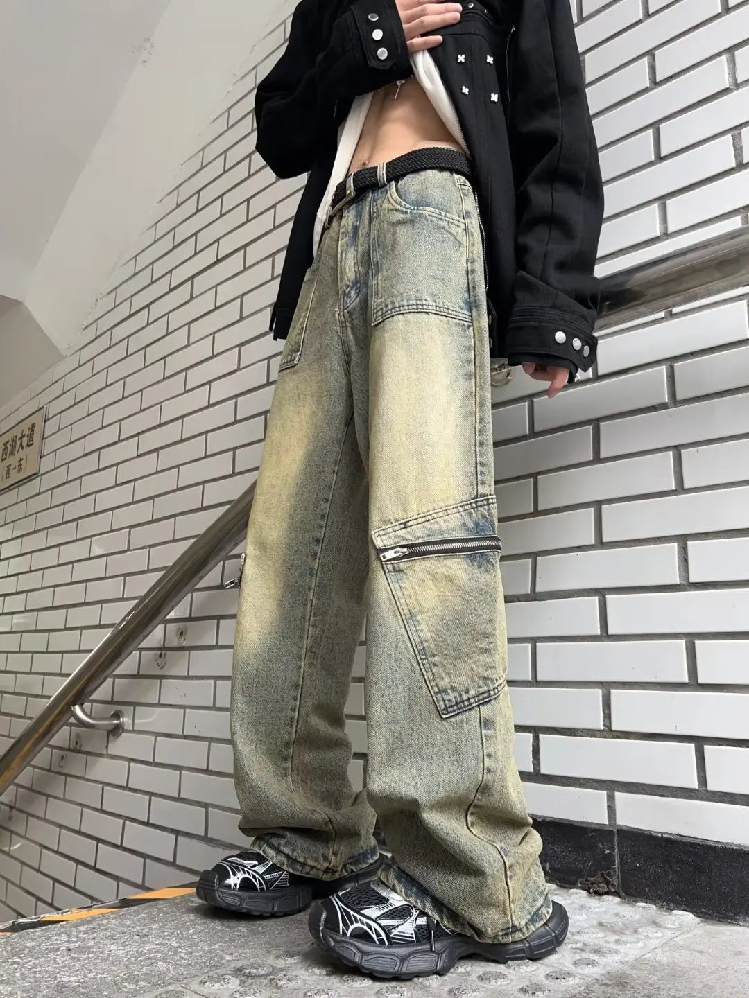 sanyamk Streetwear Pocket Design Men Jeans Cargo Pants Loose Plus Size Neutral Wide Leg Pants Harajuku Casual Denim Pants Gothic Y2K