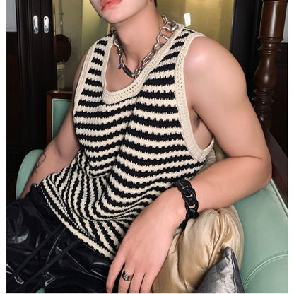 Bonsir  Autumn New Striped Sweater Vest Men O-Neck Casual Loose Retro Black and White Striped Couple Knitted Vest Harajuku Sweater