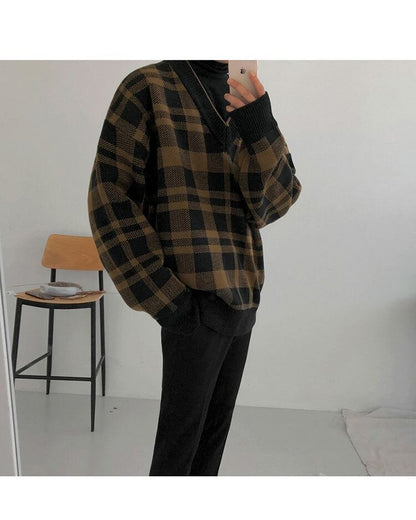 sanyamk Korean Fashion Vintage V-neck Plaid Sweater Male Autumn and Winter Casual Loose Men's V-neck Knitted Sweater for Men Pullover