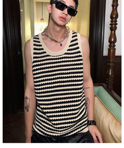 Bonsir  Autumn New Striped Sweater Vest Men O-Neck Casual Loose Retro Black and White Striped Couple Knitted Vest Harajuku Sweater