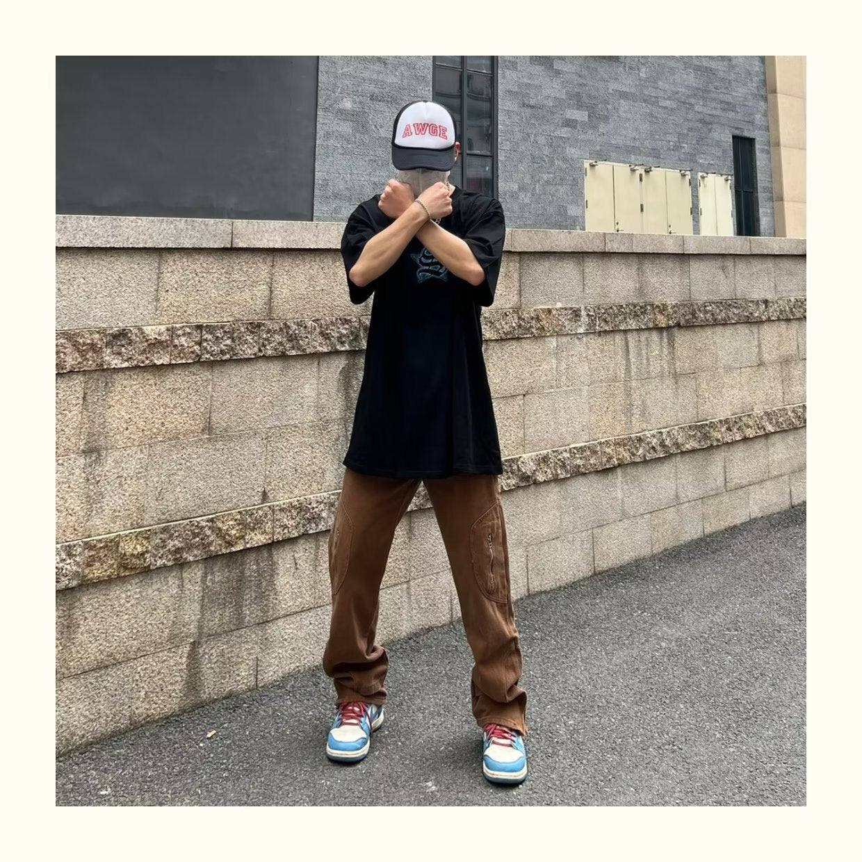 sanyamk New Fashion Letter Embroidery Vintage Brown Men Cargo Jeans Pants Ankle Zipper Hip Hop Baggy Straight Denim Trousers Pantalones